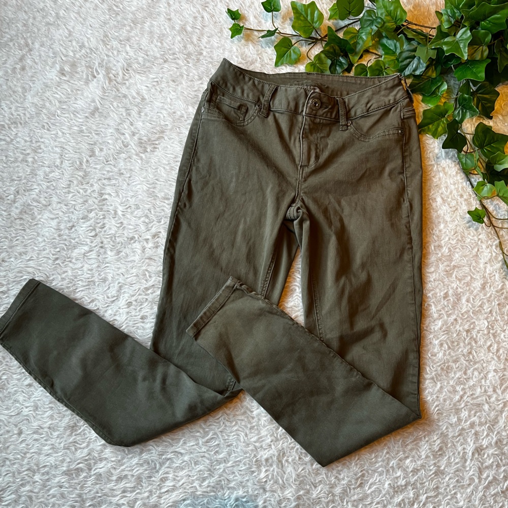 Maurice’s Green Jeans - Picture 3 of 10